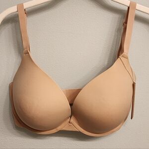 SKIMS NWT Fits Everybody Push-Up Demi Bra